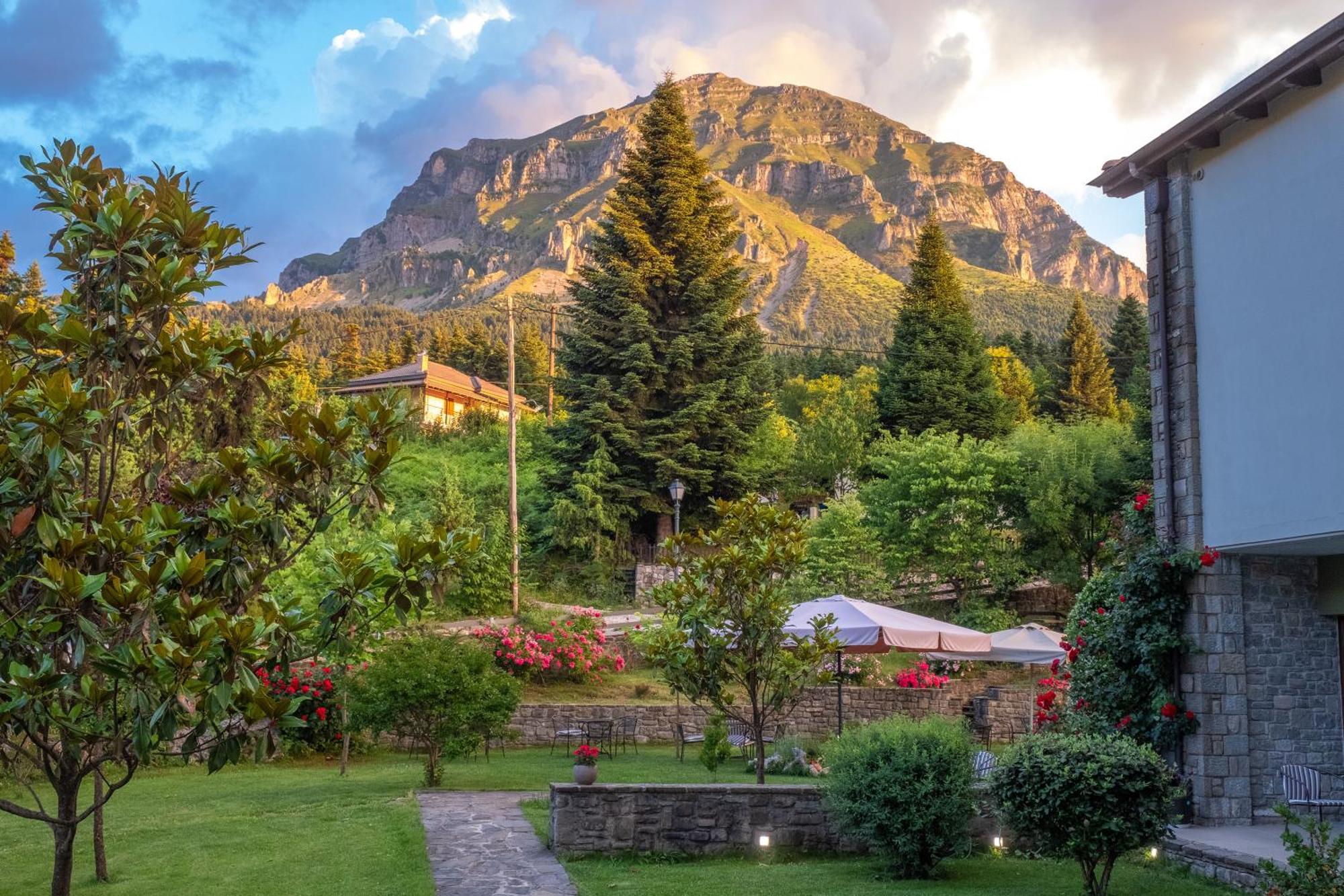 Anavasi Mountain Resort Pramanta Exteriör bild
